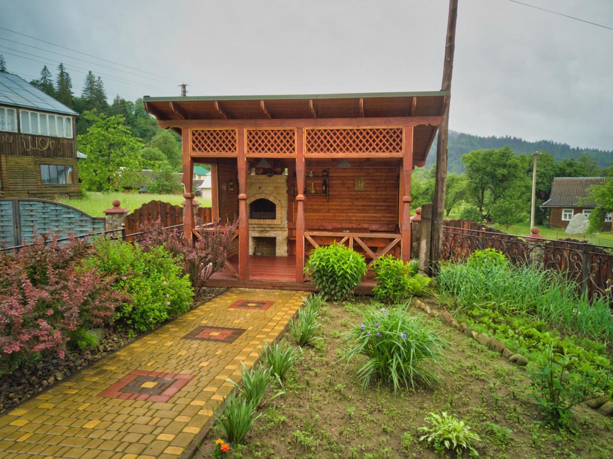 Emerald House Mykulychyn Exterior photo